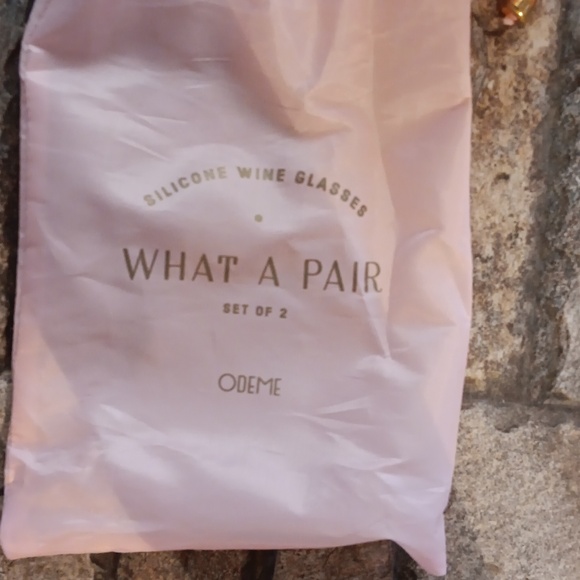 Odeme Dining Odeme Silicone Wine Glasses - Picture 3 of 5